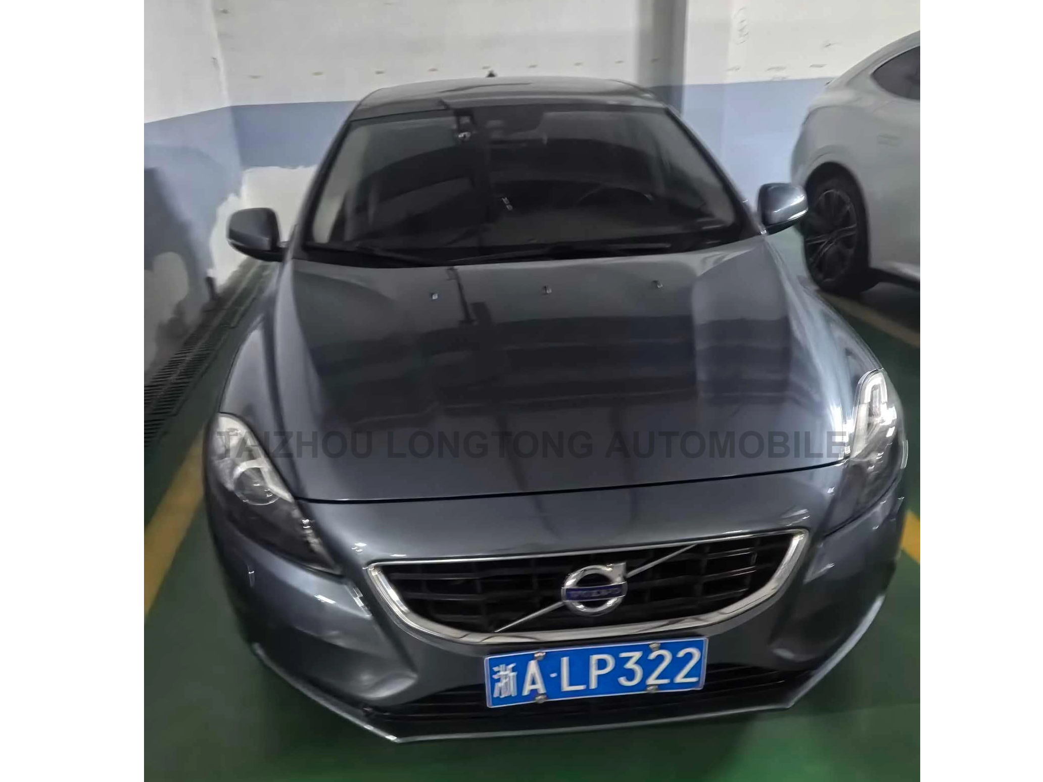 Used Volvo V40 2014 2.0T Lntelligent Elegant Version
