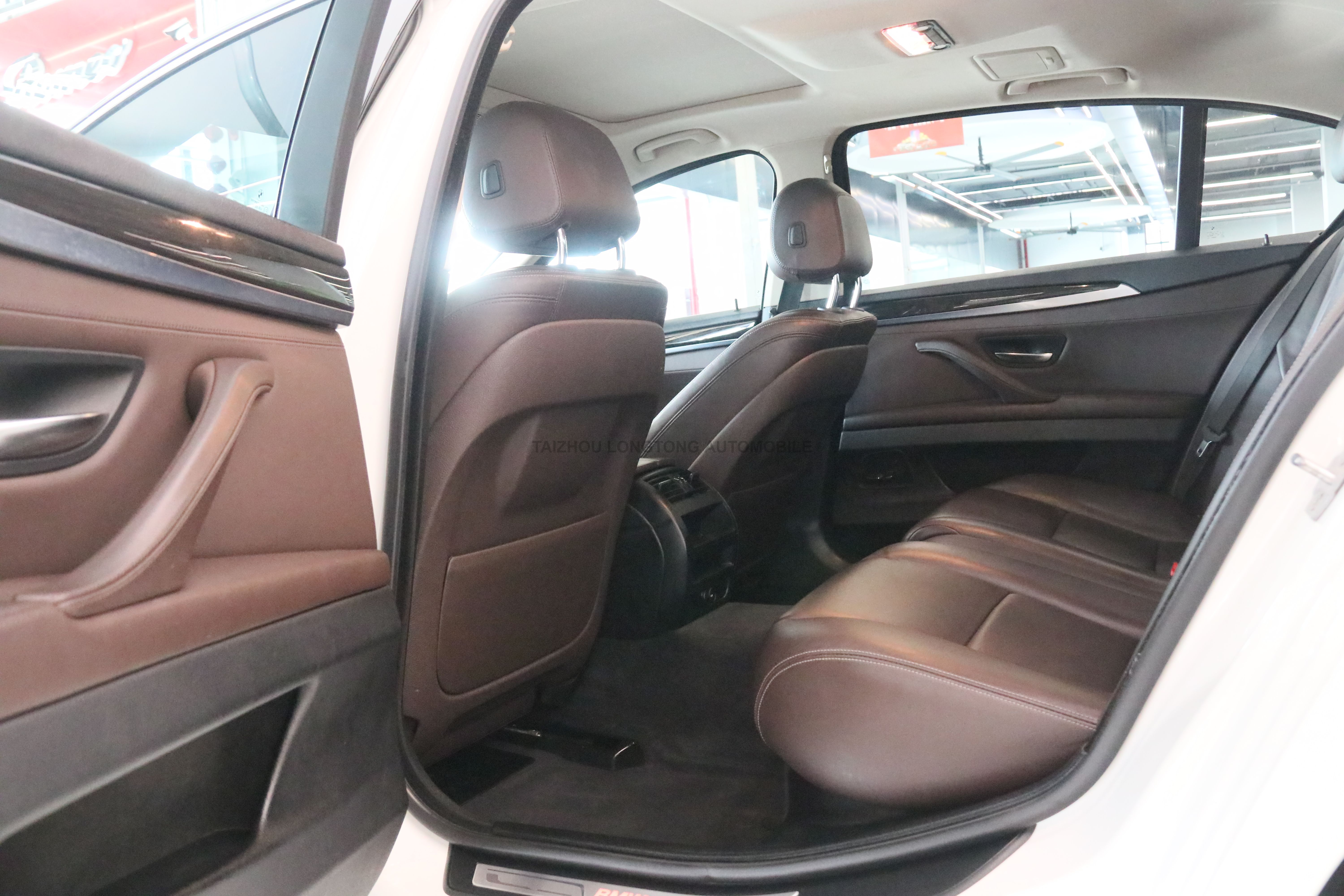 Used BMW 5 Series 2014 525Li Luxury Design Set
