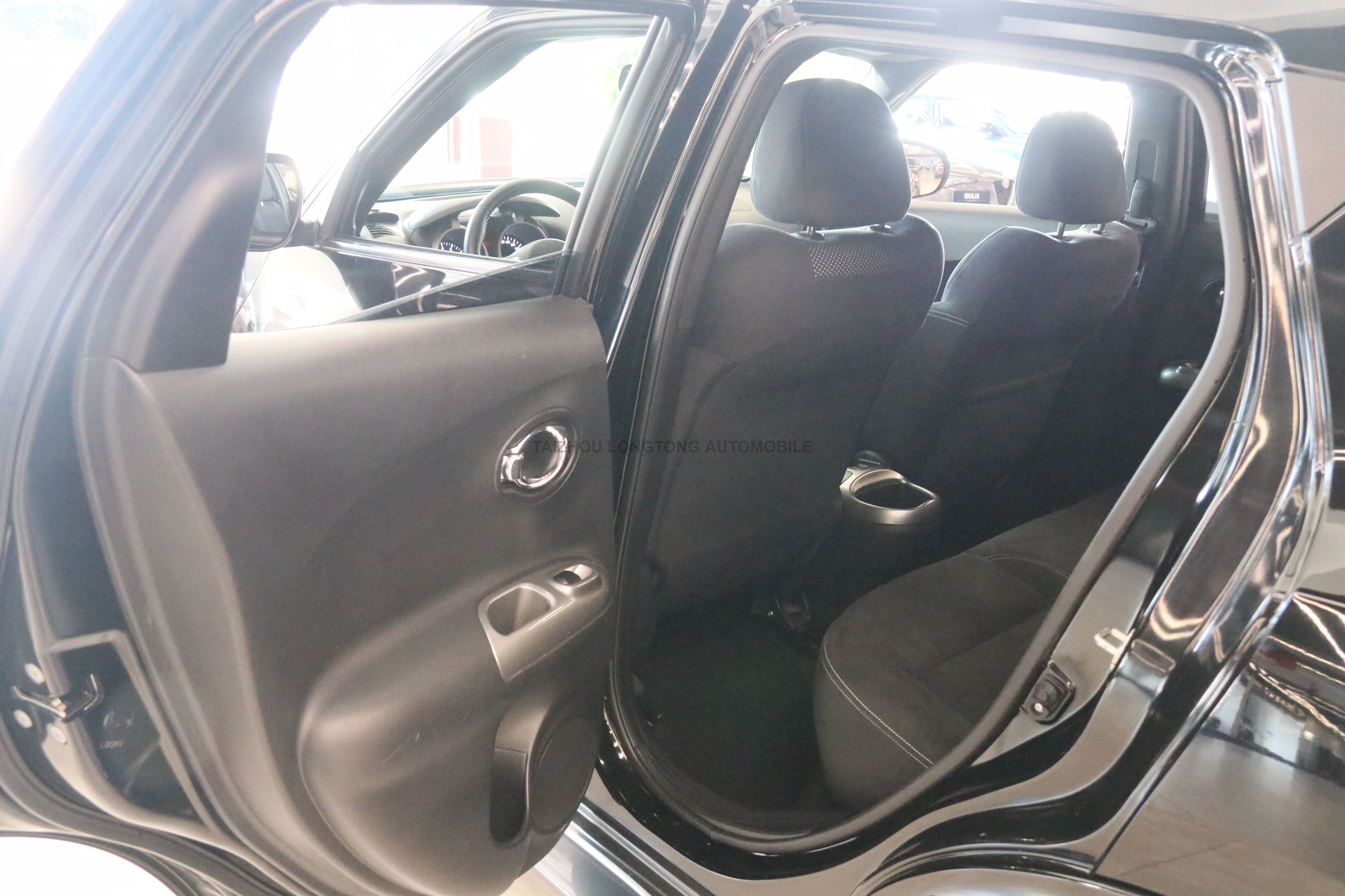 Used Infiniti ESQ 2014 1.6L Spontaneous Version
