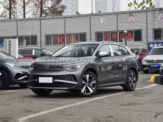 VW ID.6X Pure+