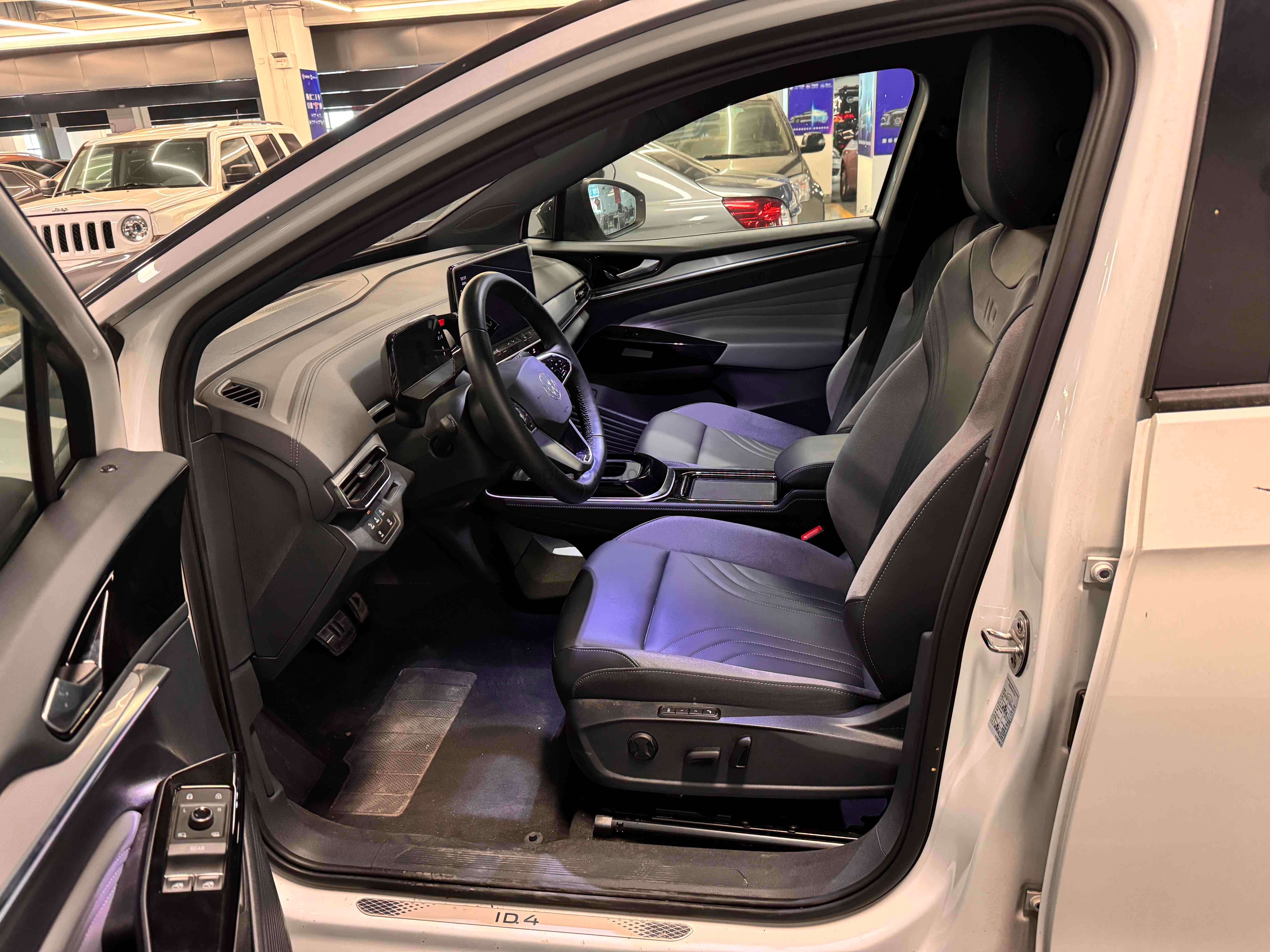 Used Volkswagen ID.4 CROZZ 2022 Long Electric Vehicle Range Lite PRO